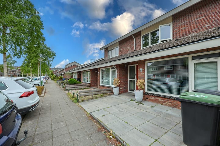 Photo 33 of Max Ernststraat 43