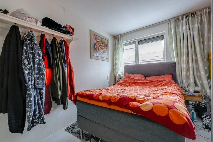 Photo 13 of Max Ernststraat 43