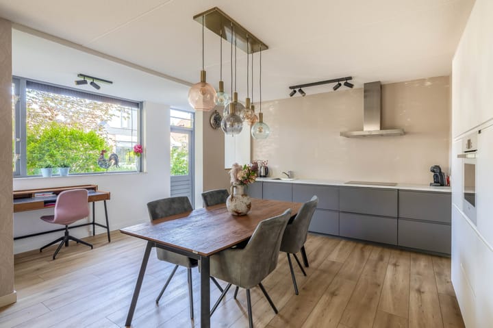 Photo 19 of Steekmast 12