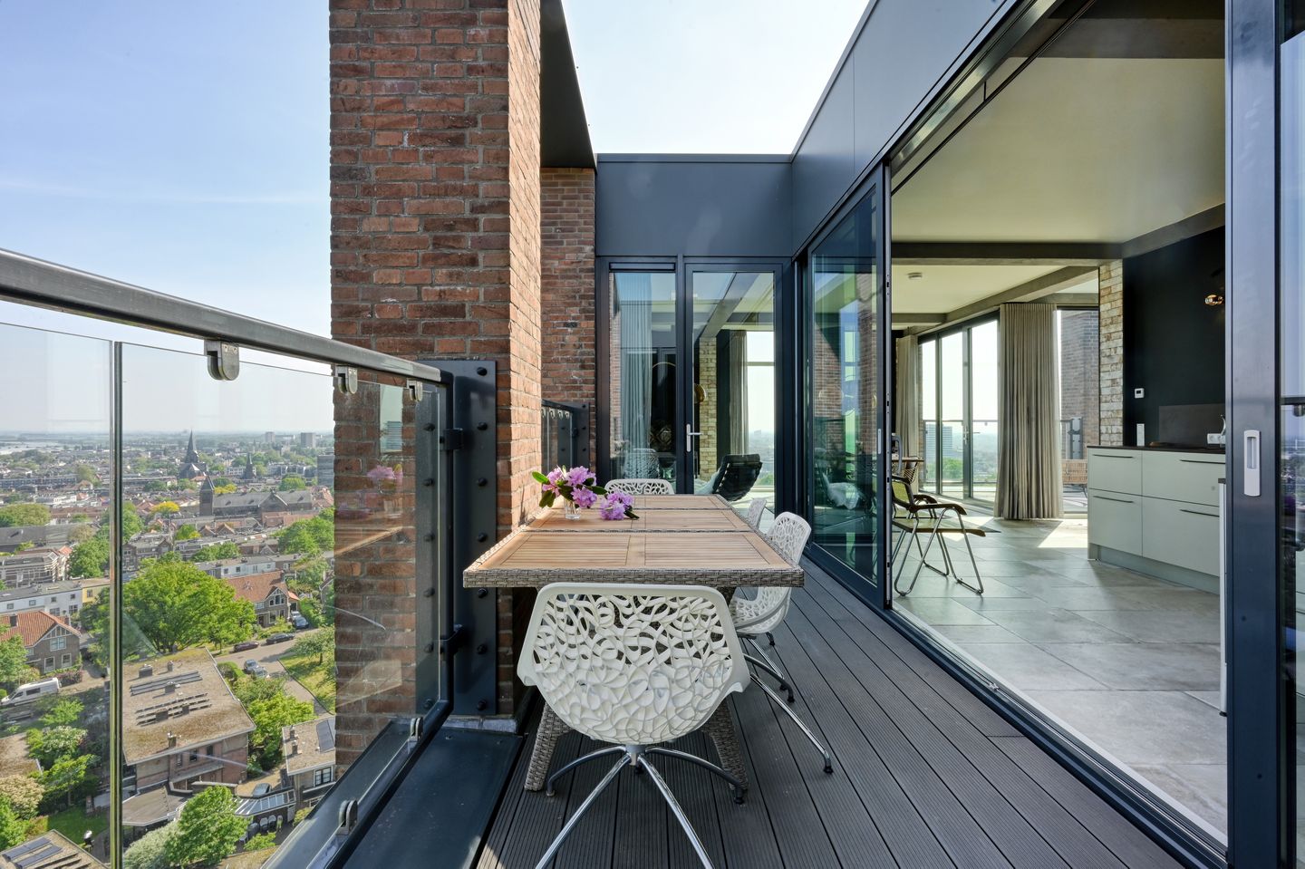 Foto 25 van Lovinklaan 1-21