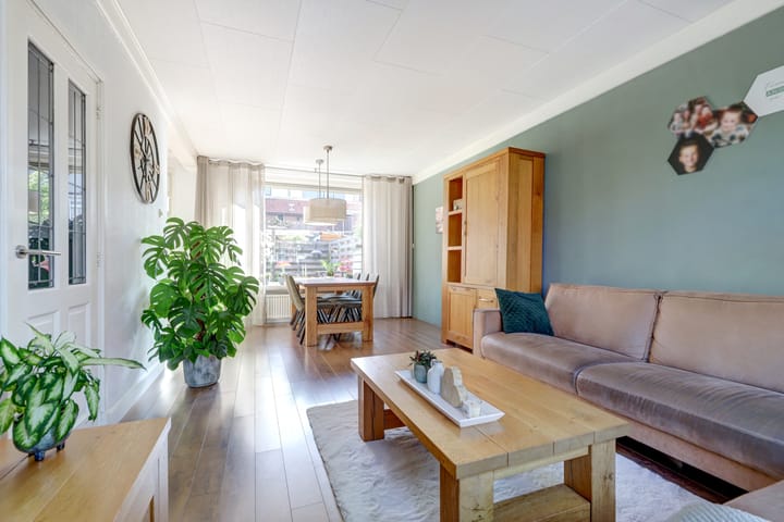 Foto 7 van Maarten Harpertsz.Trompstraat 7