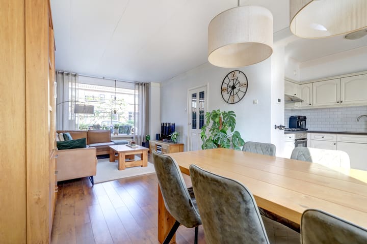 Foto 10 van Maarten Harpertsz.Trompstraat 7