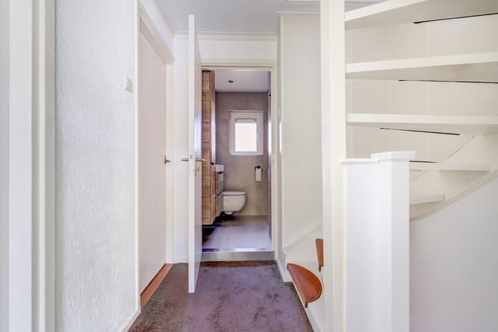 Foto 18 van Maarten Harpertsz.Trompstraat 7