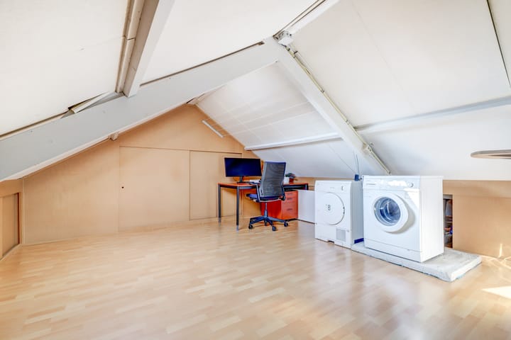 Foto 28 van Maarten Harpertsz.Trompstraat 7