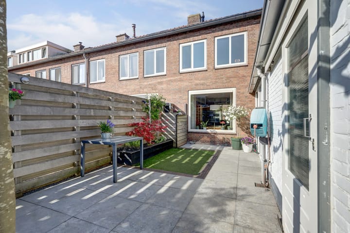 Foto 31 van Maarten Harpertsz.Trompstraat 7