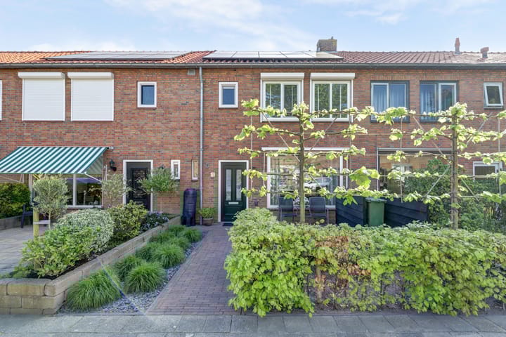 Foto 32 van Maarten Harpertsz.Trompstraat 7