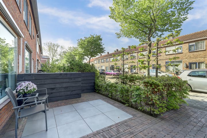 Foto 33 van Maarten Harpertsz.Trompstraat 7