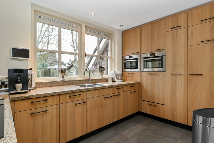 Foto 7 van Ostaderstraat 10