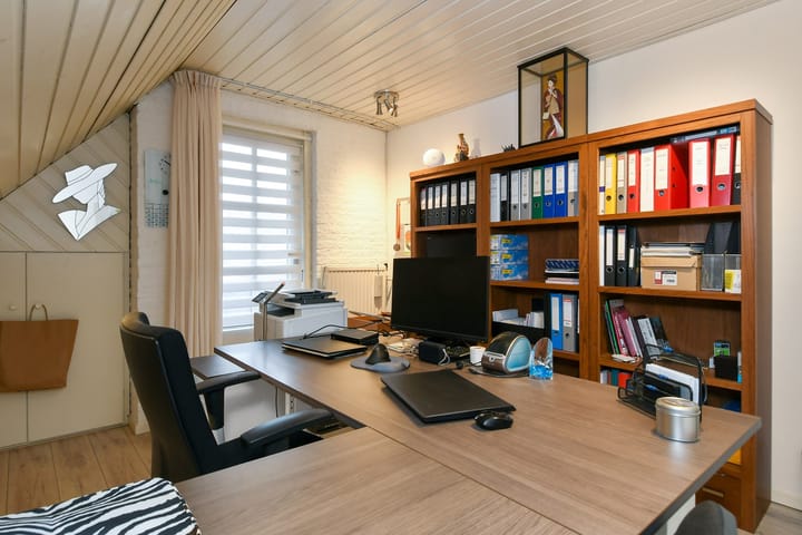 Foto 23 van Ostaderstraat 10