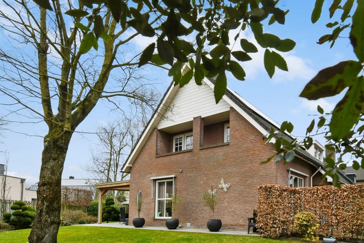 Foto 28 van Ostaderstraat 10