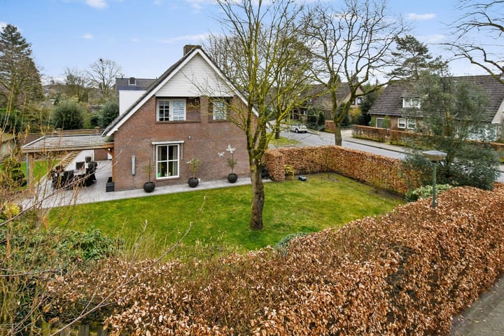 Foto 33 van Ostaderstraat 10