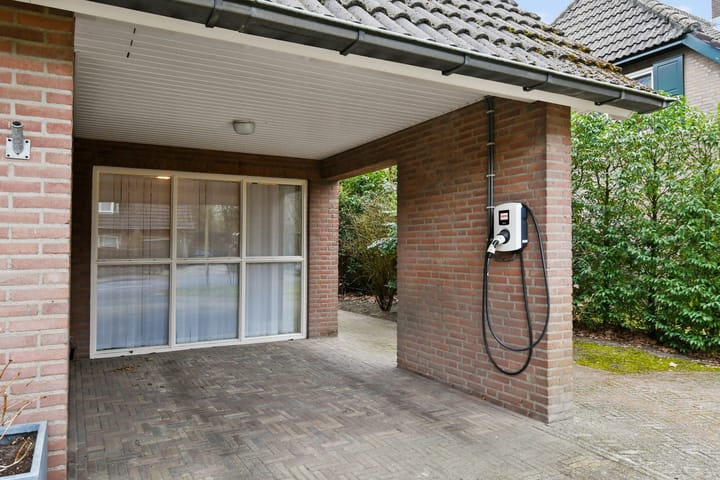 Foto 37 van Ostaderstraat 10