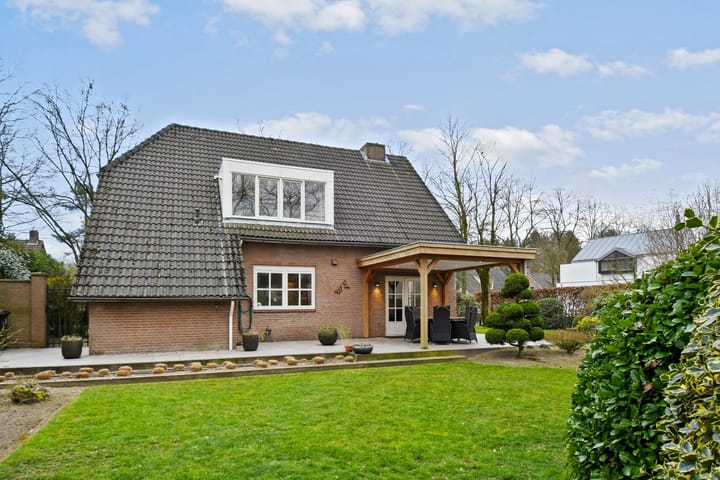 Foto 38 van Ostaderstraat 10