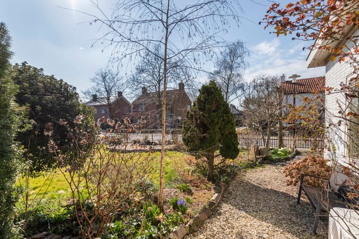 Foto 46 van Grotestraat 12