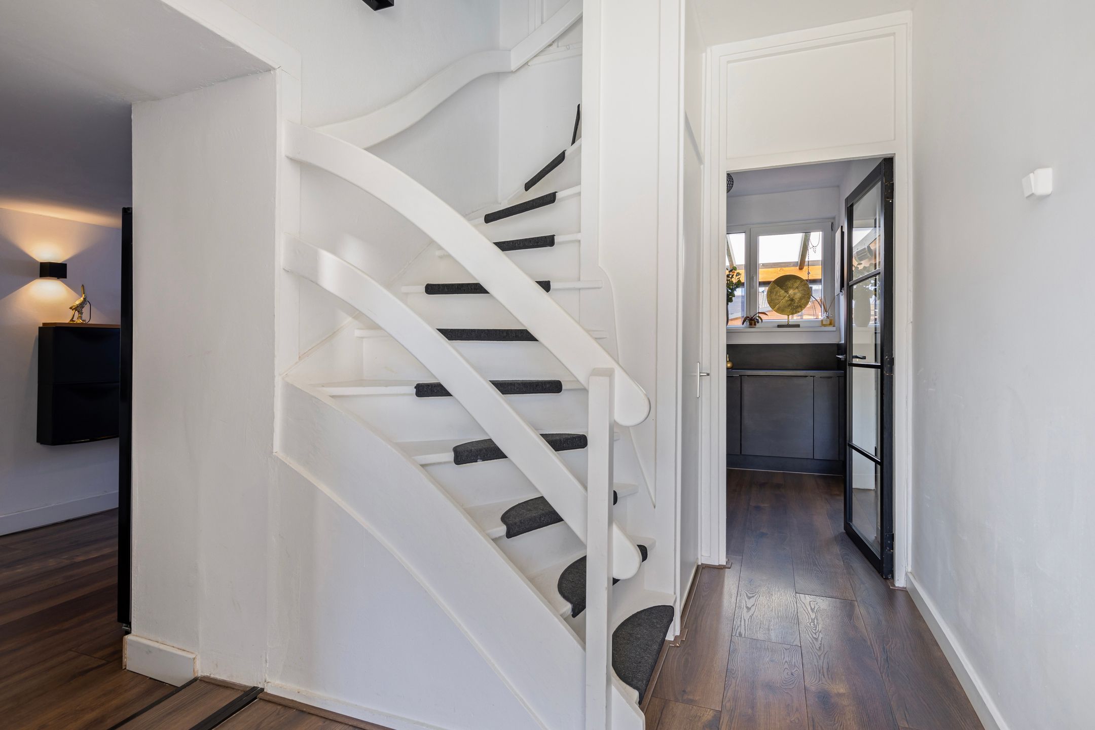 Foto 6 van Burgemeester Venemastraat 25