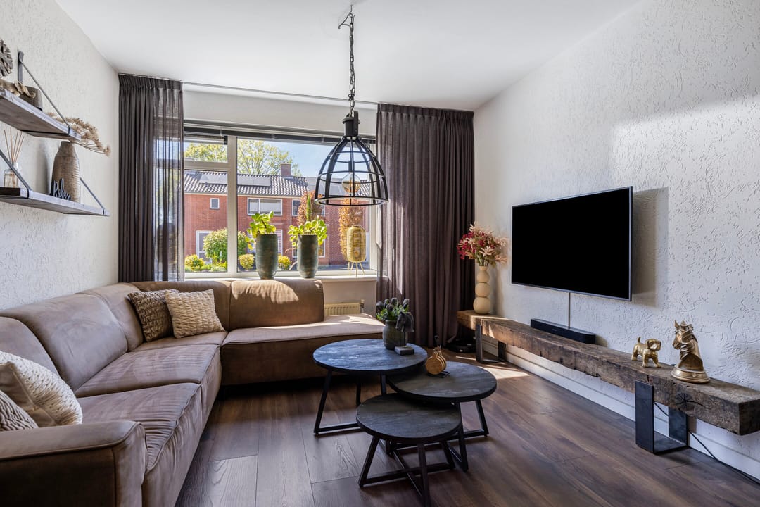 Foto 7 van Burgemeester Venemastraat 25