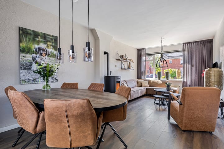 Photo 9 of Burgemeester Venemastraat 25