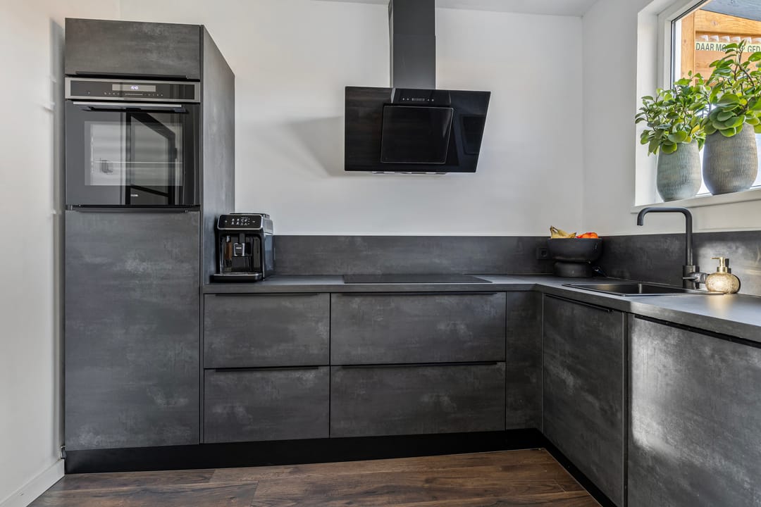 Foto 11 van Burgemeester Venemastraat 25