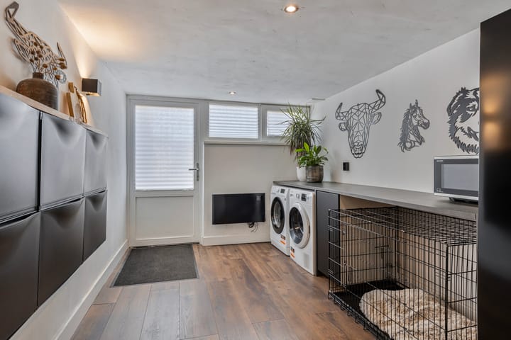 Photo 14 of Burgemeester Venemastraat 25