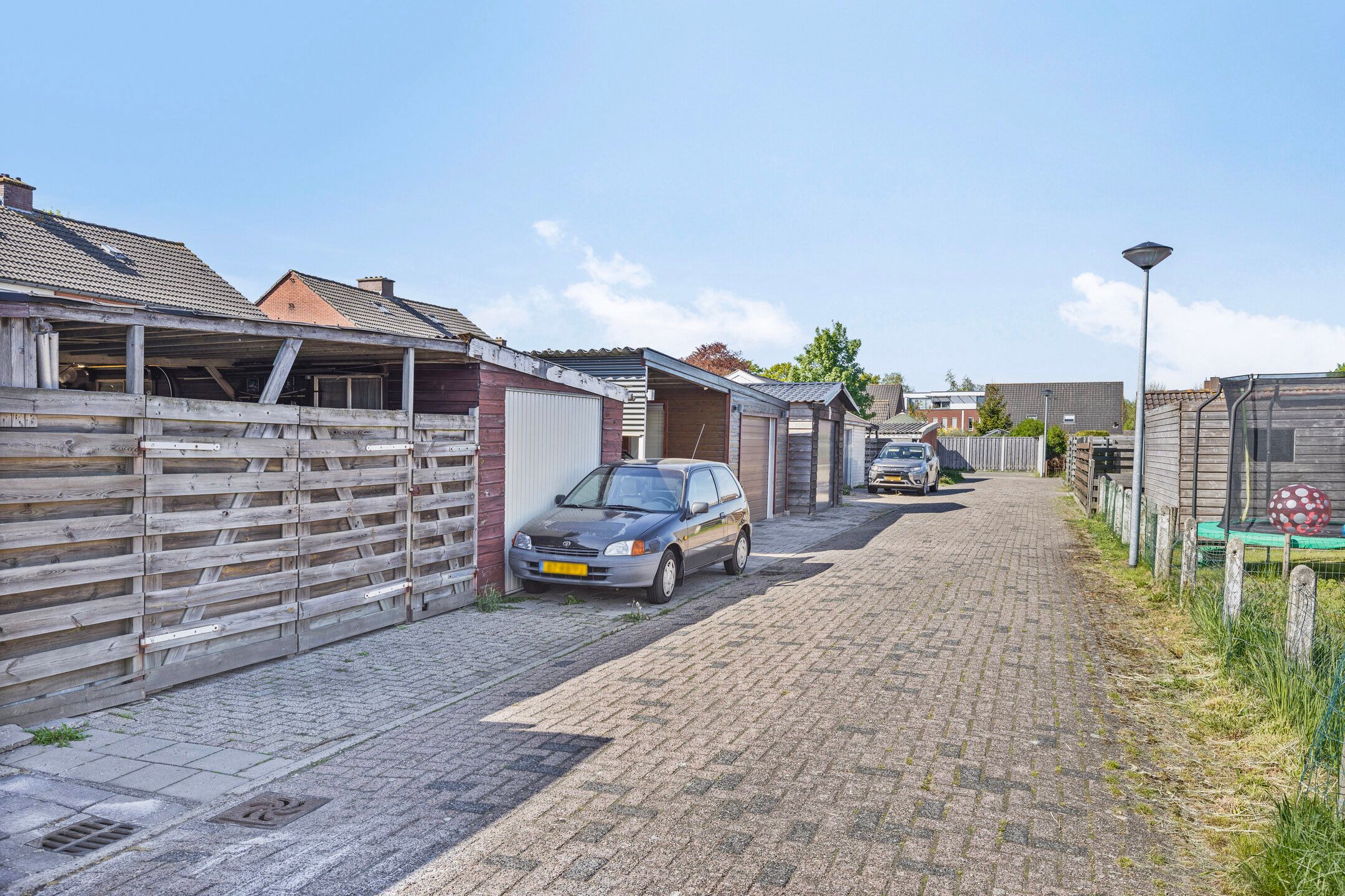 Foto 27 van Burgemeester Venemastraat 25