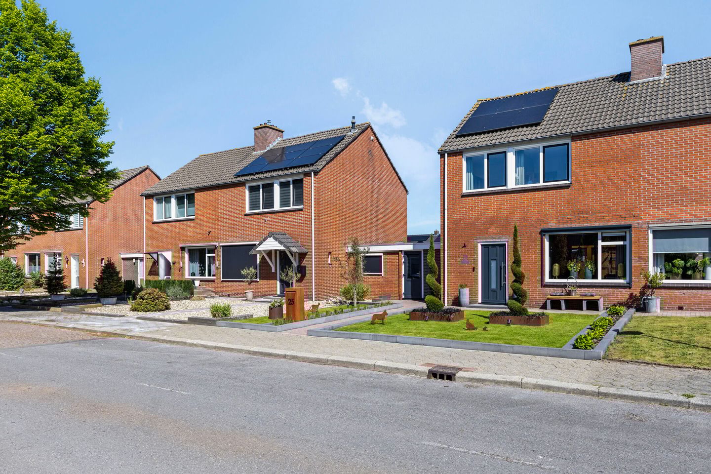 Foto 29 van Burgemeester Venemastraat 25