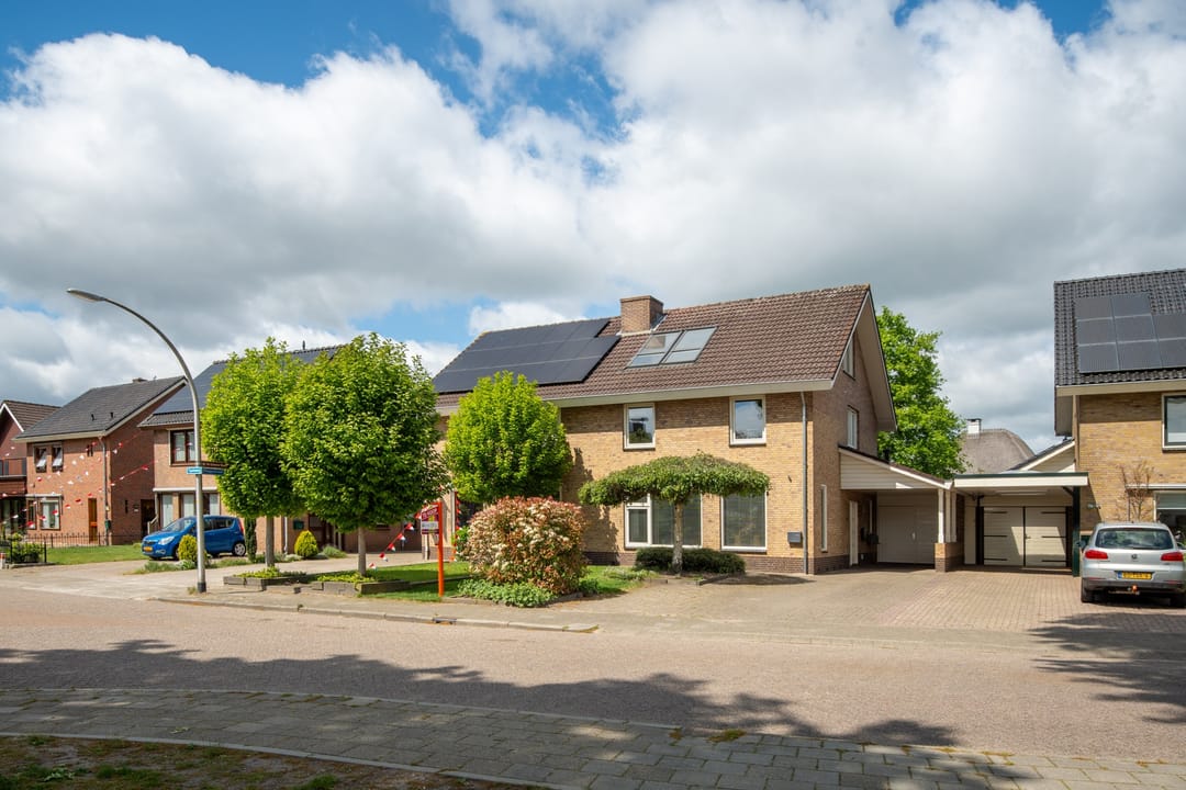 Photo 2 of Ypeloweg 5-A