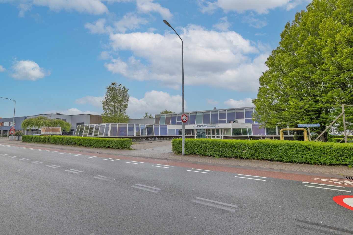 Bekijk foto 4 van Hogeweyselaan 227