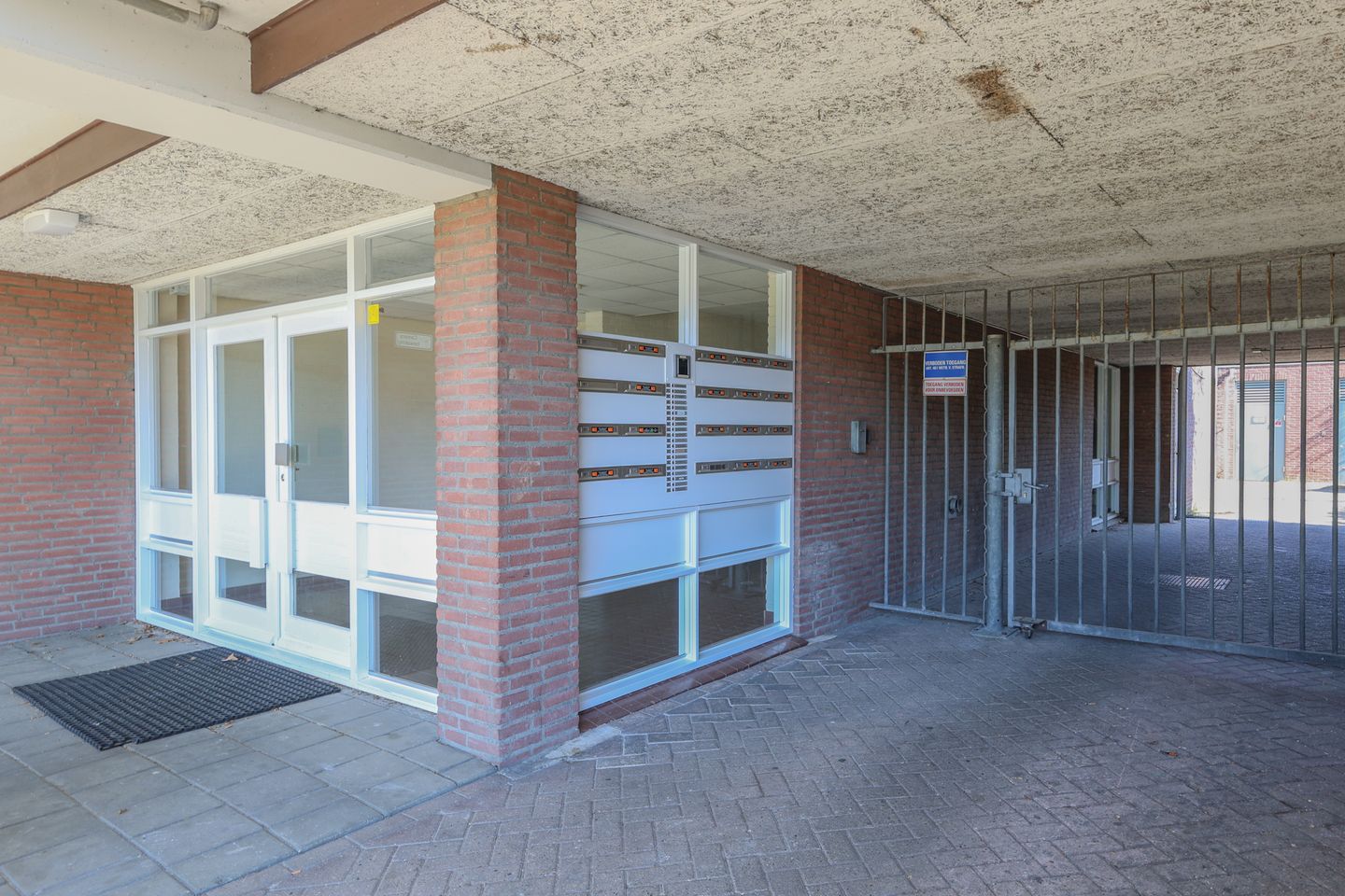 Foto 5 van Schandelerboord 13-E