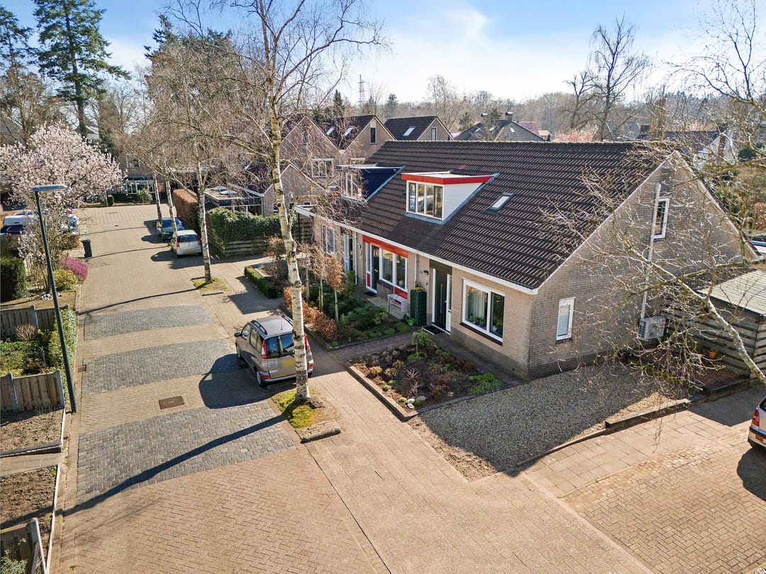 Foto 1 van Juffrouw Oosterweg 30