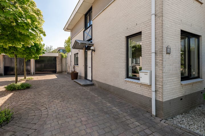 Foto 6 van Romulus 45