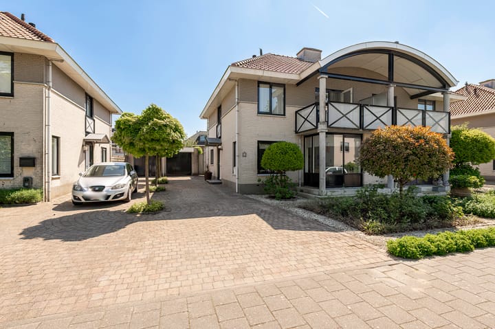 Foto 51 van Romulus 45