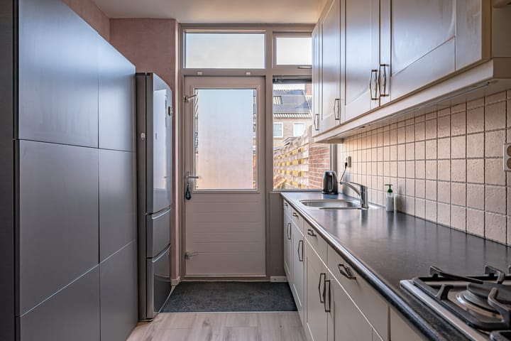 Photo 12 of Henri Dunantstraat 14