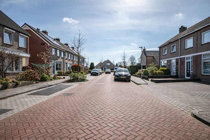 Photo 31 of Henri Dunantstraat 14