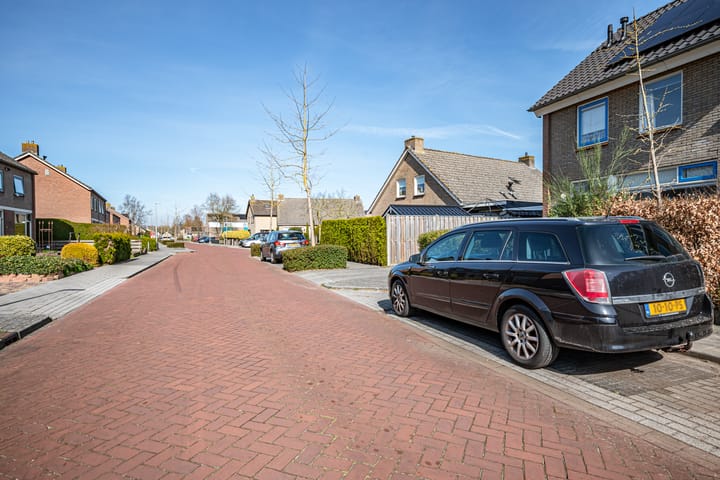 Photo 32 of Henri Dunantstraat 14