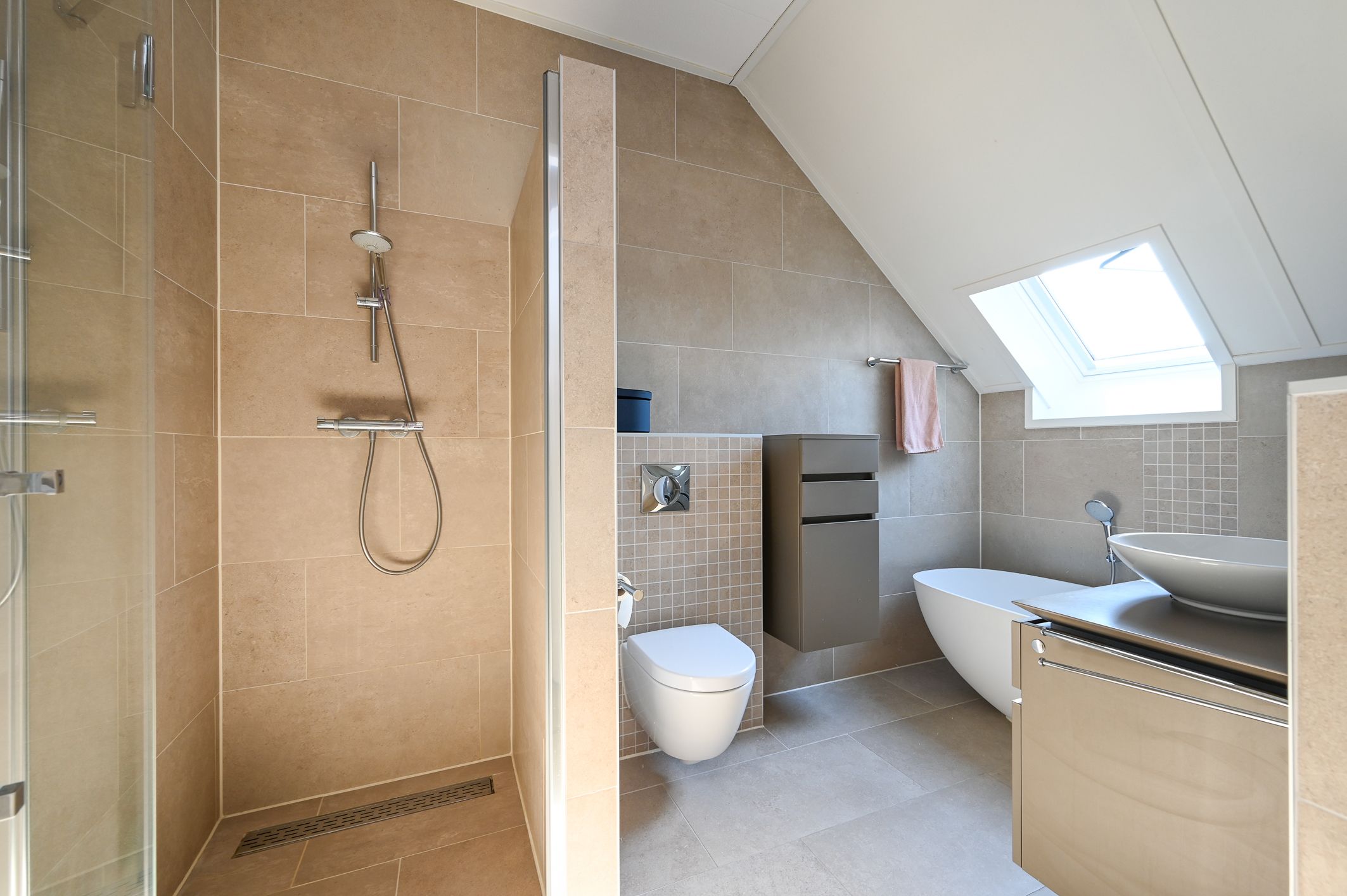 Foto 48 van Thomas Mannsingel 53