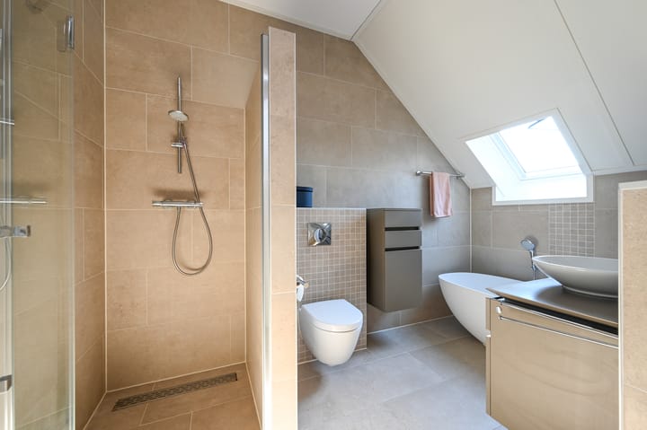 Foto 48 van Thomas Mannsingel 53