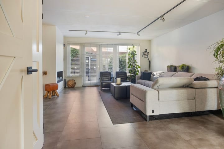 Foto 2 van Valeriaan 82