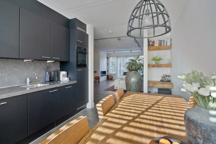 Foto 16 van Valeriaan 82