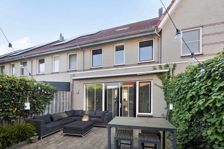 Foto 33 van Valeriaan 82