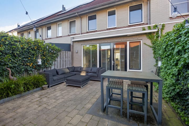 Foto 34 van Valeriaan 82