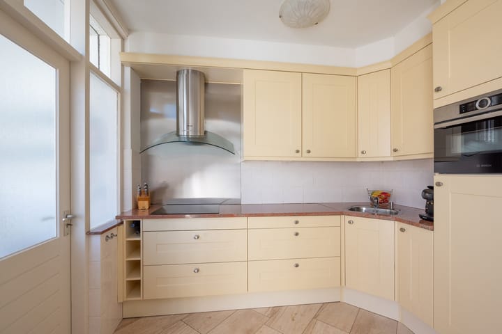 Foto 11 van Van 't Hoffstraat 14