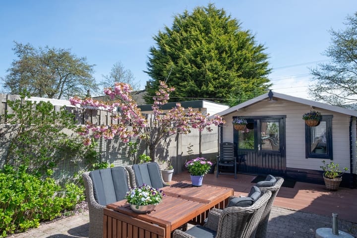 Foto 18 van Van 't Hoffstraat 14