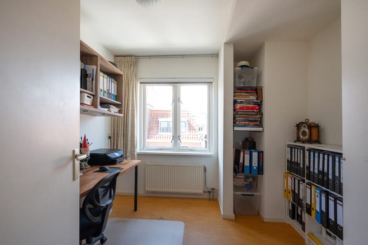 Foto 27 van Van 't Hoffstraat 14