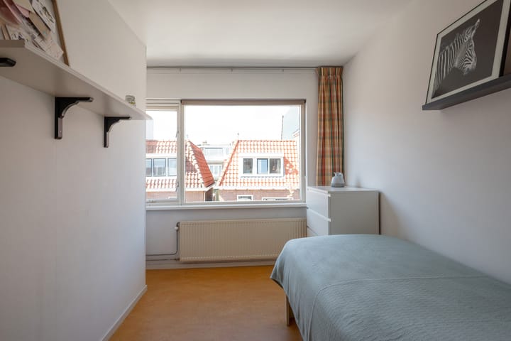 Foto 28 van Van 't Hoffstraat 14