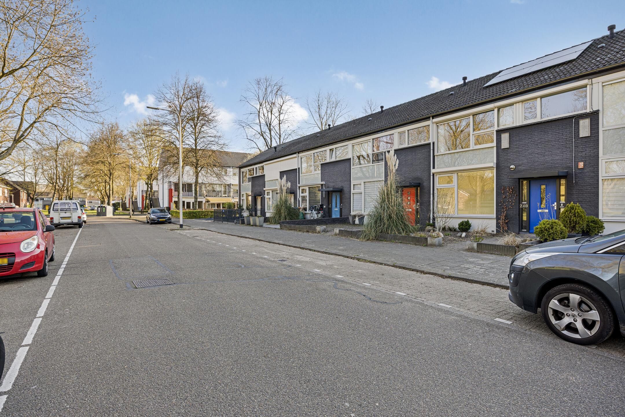 Foto 3 van Mahlerstraat 248