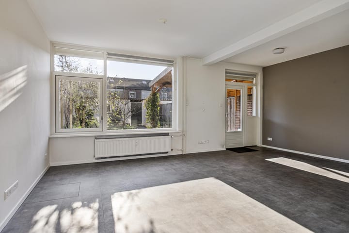 Foto 8 van Mahlerstraat 248