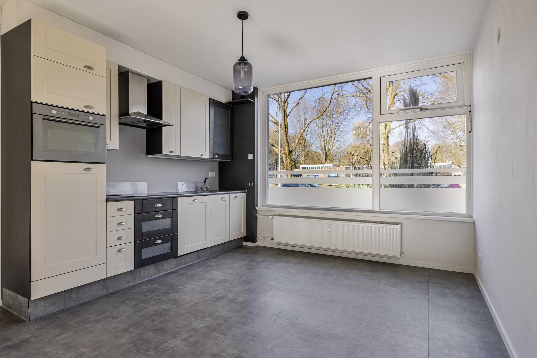 Foto 12 van Mahlerstraat 248