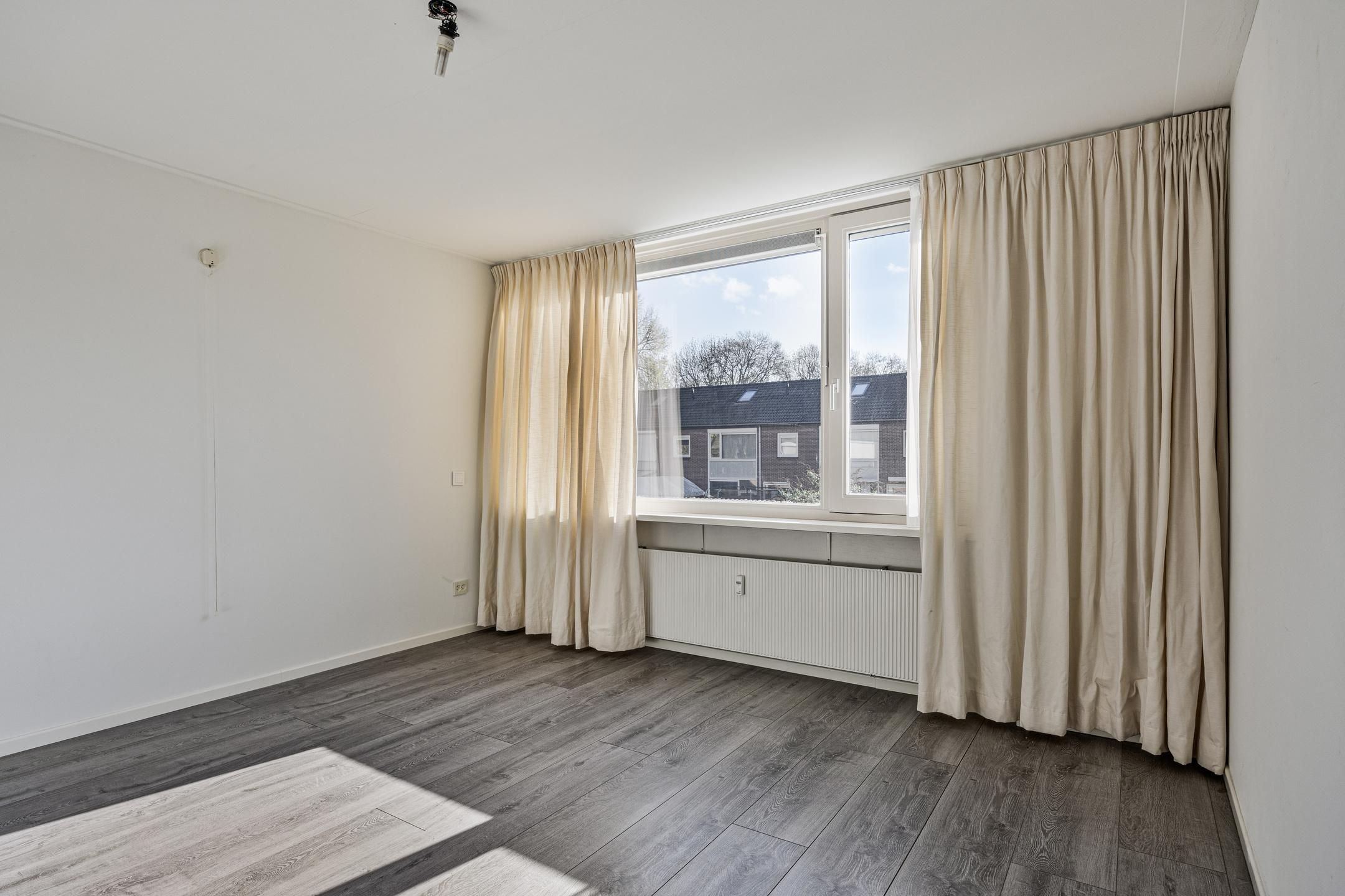 Foto 15 van Mahlerstraat 248