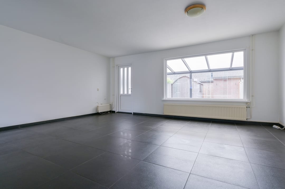 Photo 2 of Egelantier 41