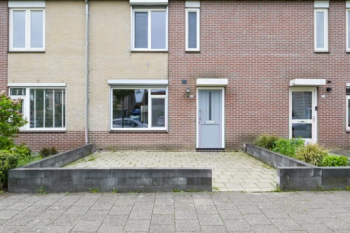 Photo 46 of Egelantier 41